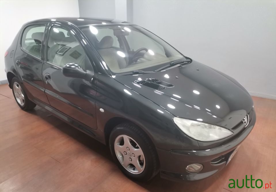 2005' Peugeot 206 photo #1