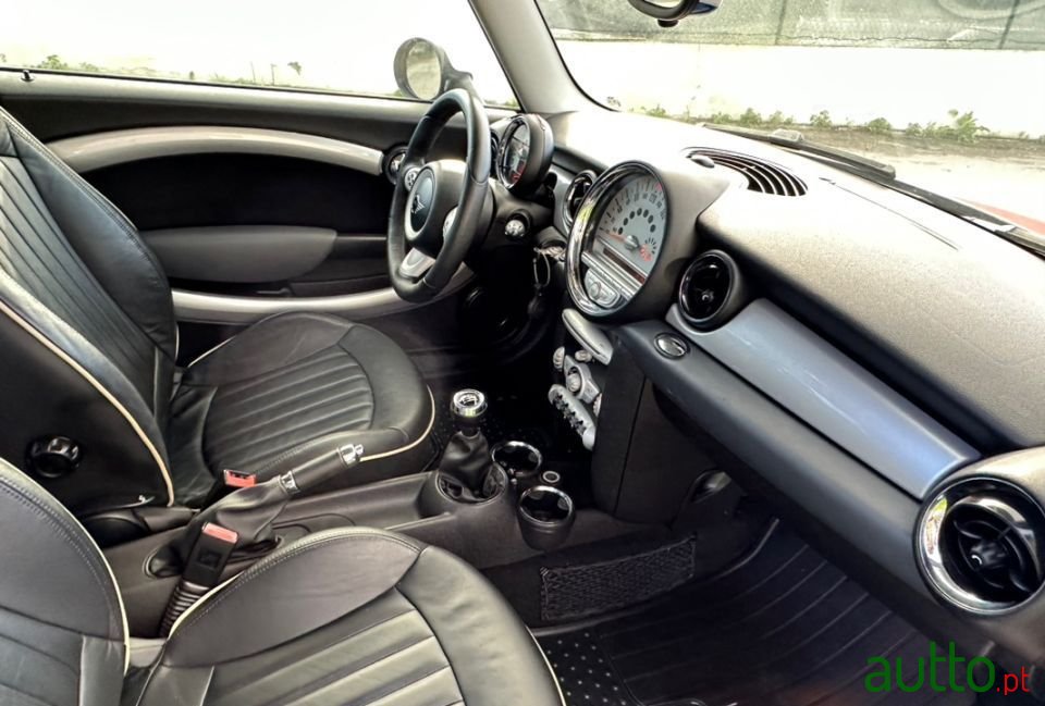 2008' MINI Cooper photo #5