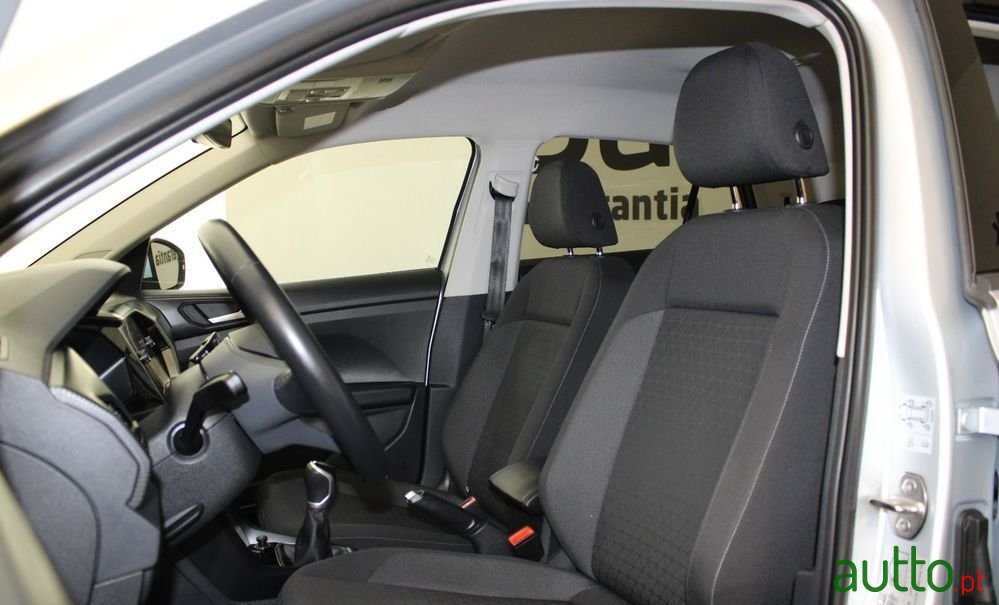 2022' Volkswagen T-Cross photo #3