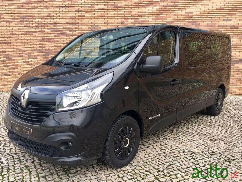 2015' Renault Trafic photo #2