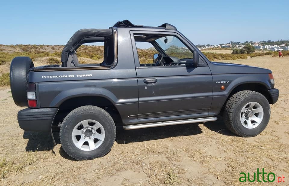 2014' Mitsubishi Lancer photo #3