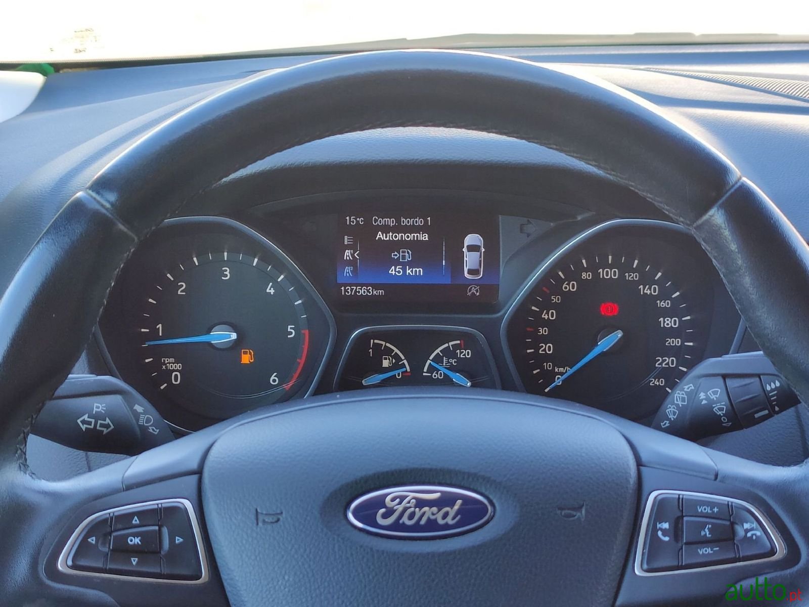 2017' Ford Focus photo #6