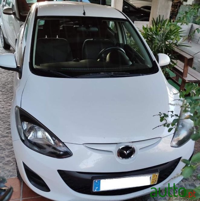 2011' Mazda 2 photo #3