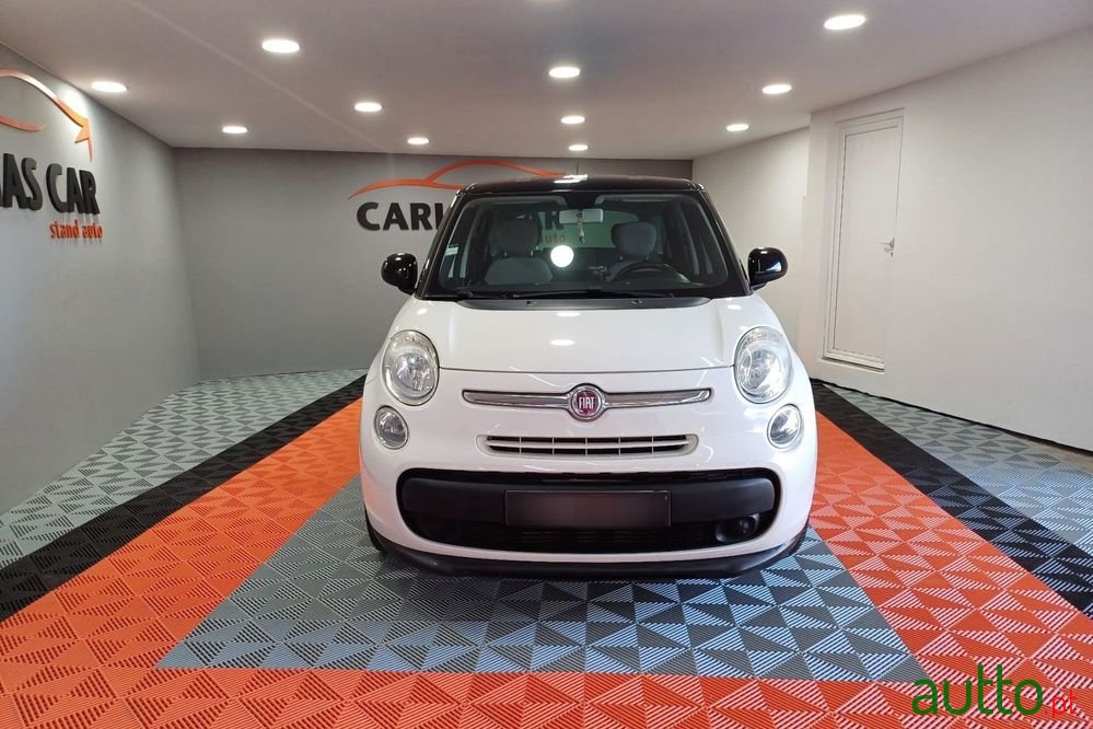 2013' Fiat 500L photo #5