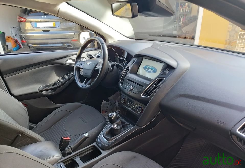 2016' Ford Focus Sw photo #6