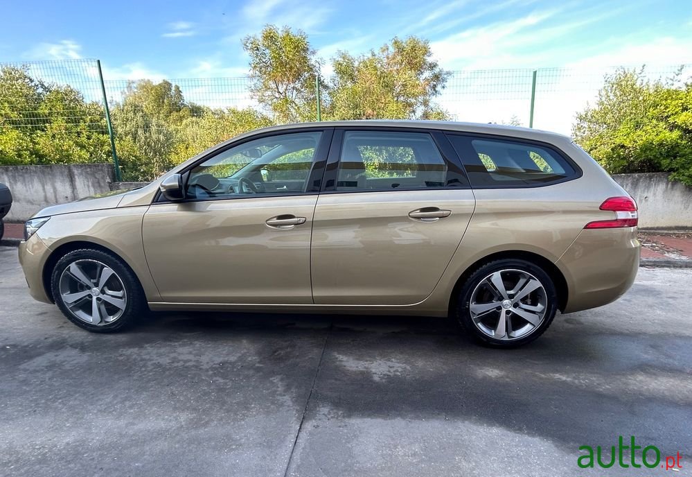 2018' Peugeot 308 1.5 Bluehdi Gt photo #1
