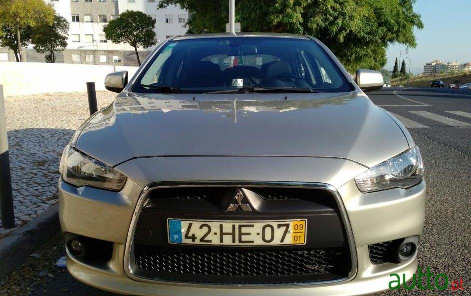 2009' Mitsubishi Lancer Sportback photo #3