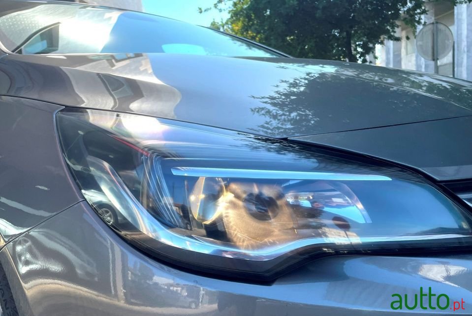 2016' Opel Astra Sports Tourer photo #4