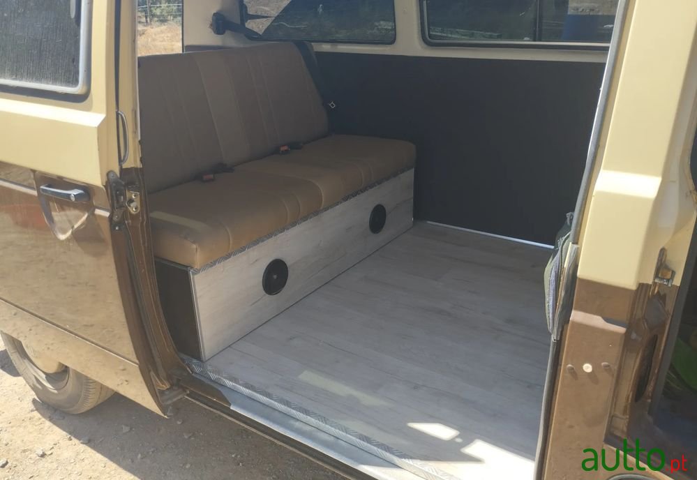 1985' Volkswagen Transporter photo #4