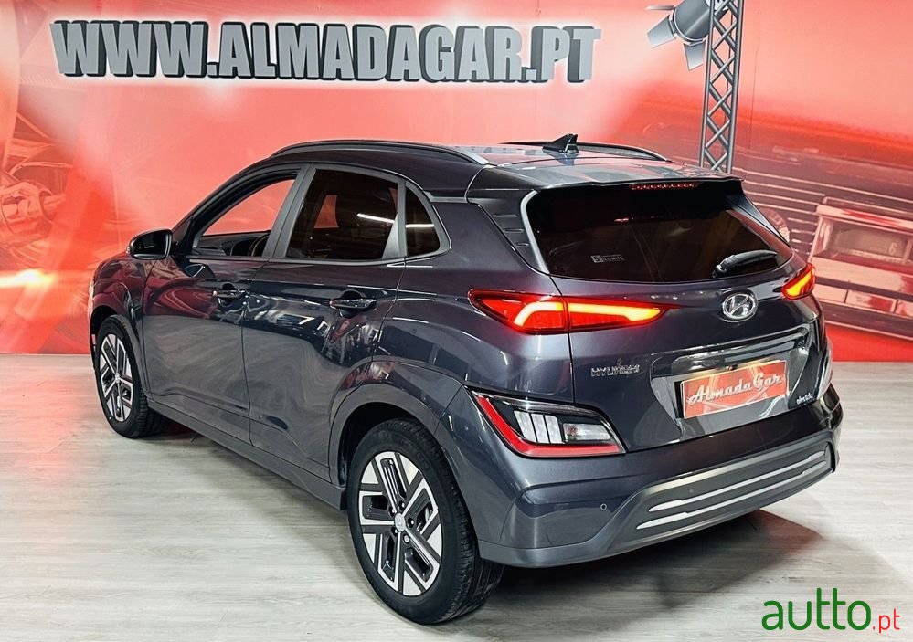 2022' Hyundai Kauai photo #3