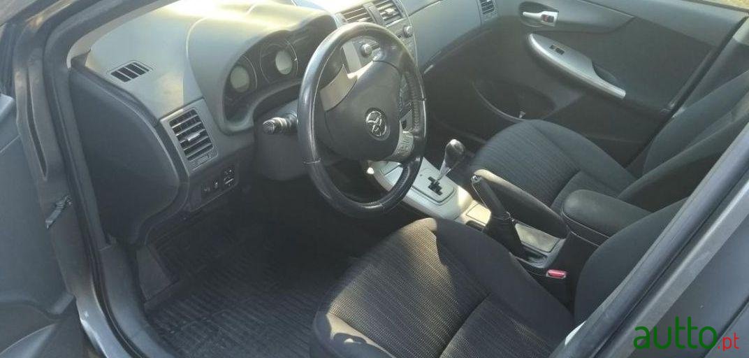 2007' Toyota Corolla photo #3