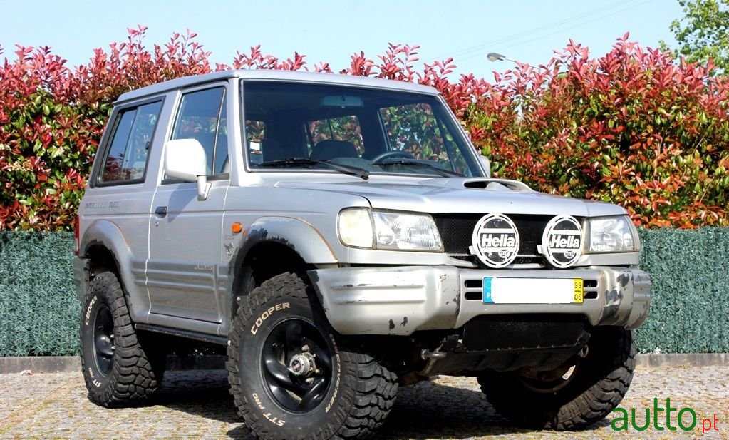 1999' Hyundai Galloper photo #1