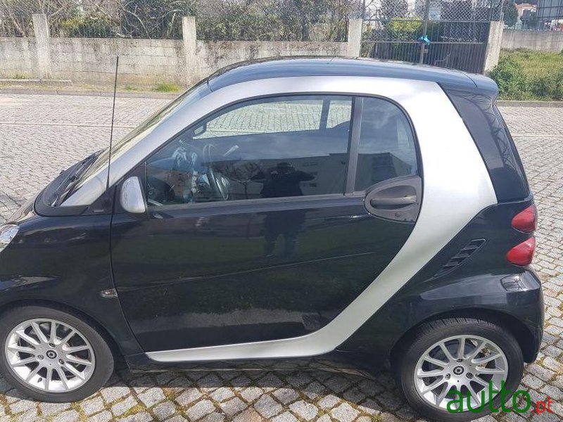 2011' Smart Fortwo photo #1