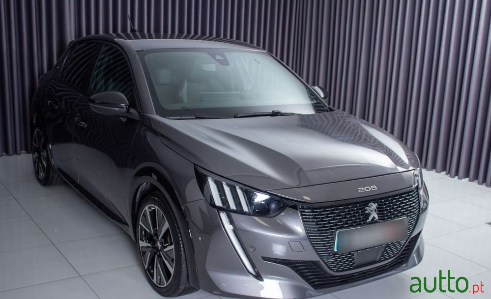 2021' Peugeot 208 Puretech photo #3