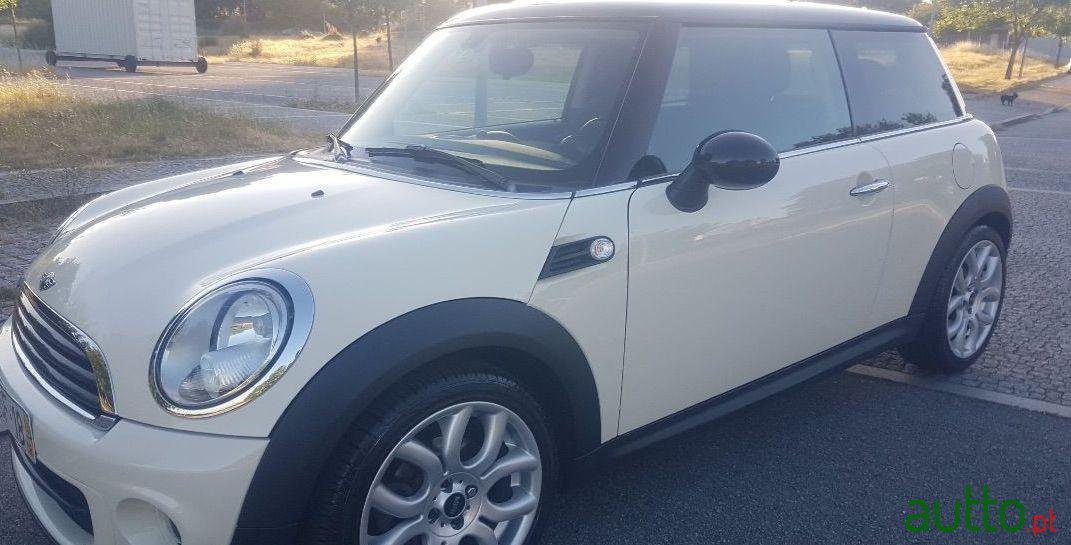 2013' MINI One D 1.6 photo #1