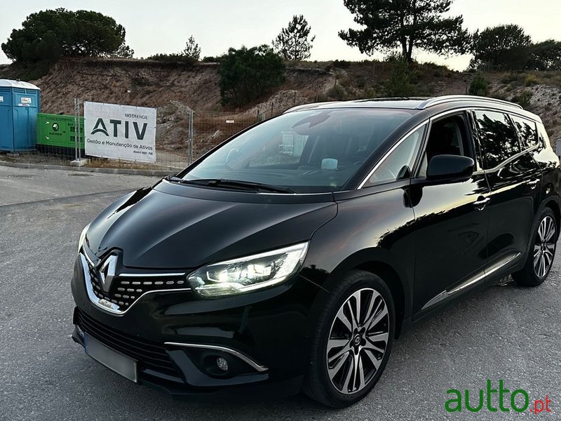 2019' Renault Grand Scenic photo #1