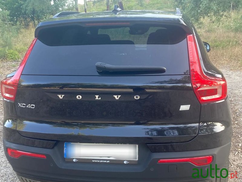 2020' Volvo Xc 40 photo #2