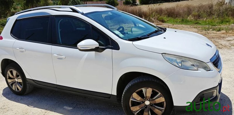 2014' Peugeot 2008 1.4 Hdi Active photo #3