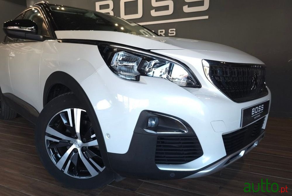 2019' Peugeot 3008 photo #2