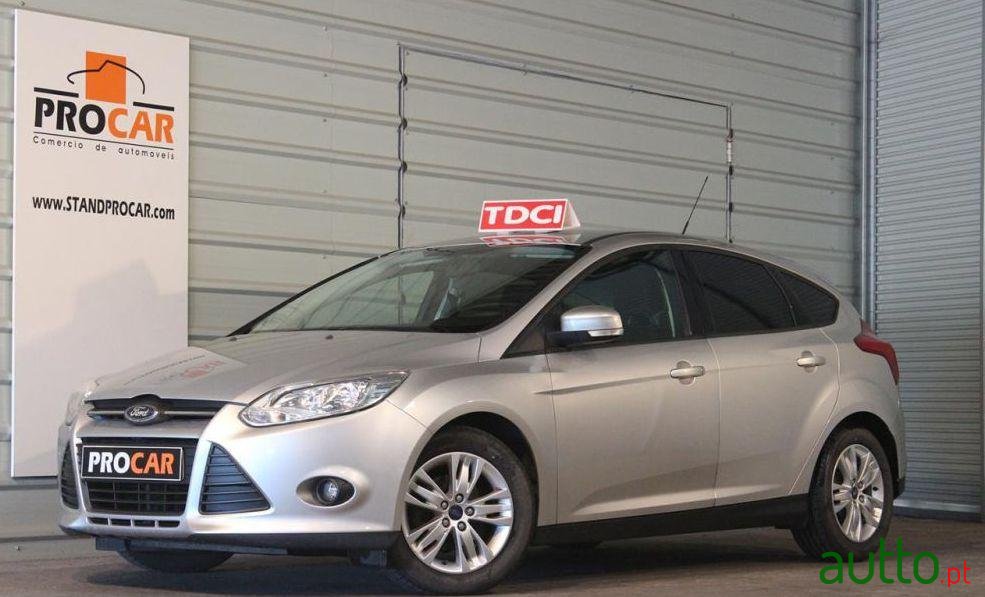 2011' Ford Focus 1.6 Tdci Trend photo #2