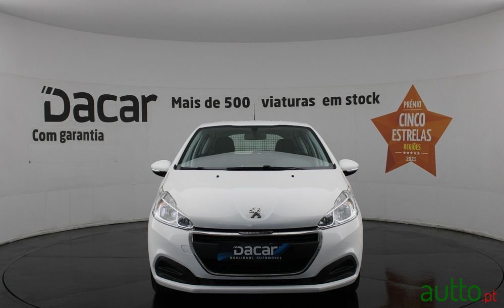 2020' Peugeot 208 photo #2