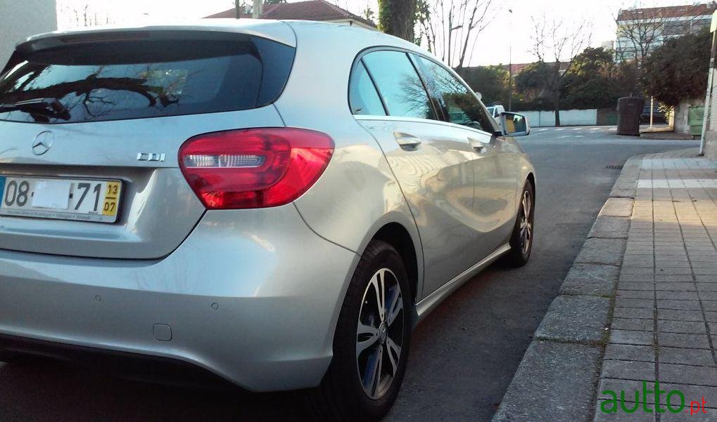 2013' Mercedes-Benz A 180 Cdi Be Style photo #3