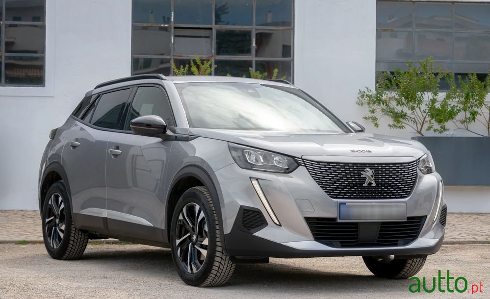 2023' Peugeot e-2008 50 Kwh Allure Pack photo #1