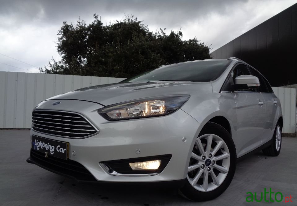 2017' Ford Focus Sw photo #1