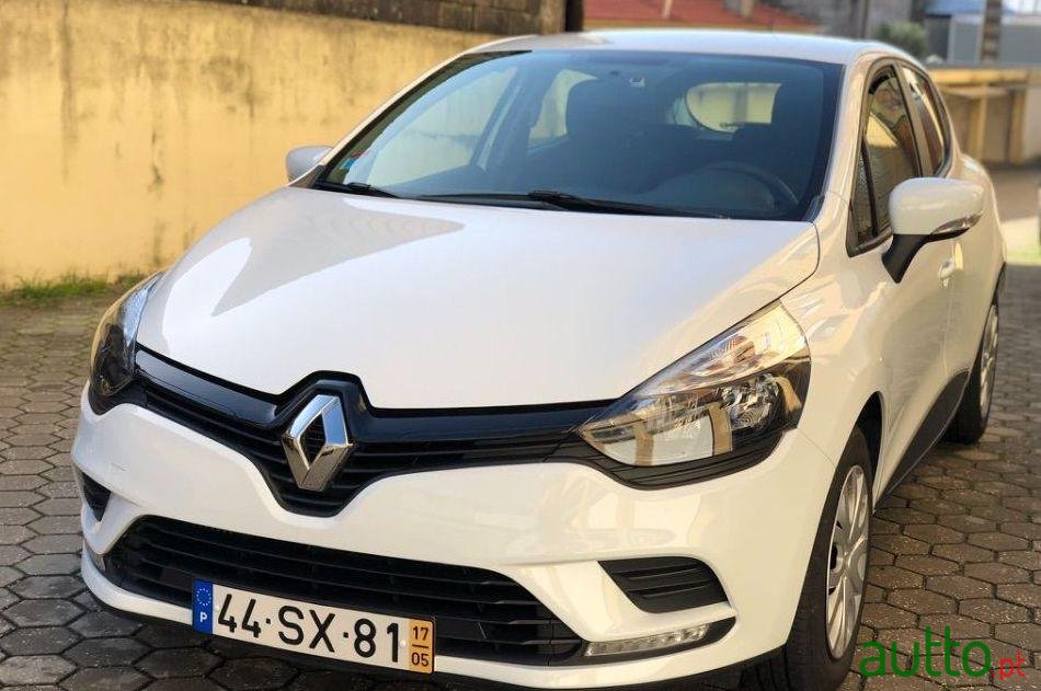 2017' Renault Clio photo #3