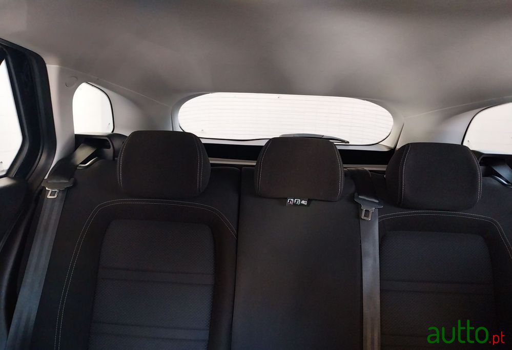 2020' Fiat Tipo Station Wagon photo #5