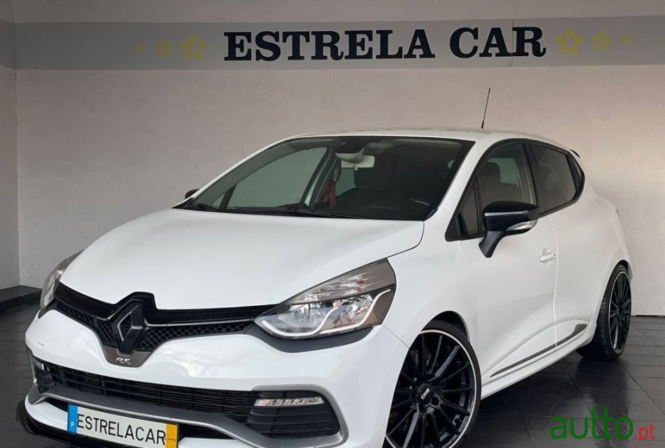 2014' Renault Clio photo #1