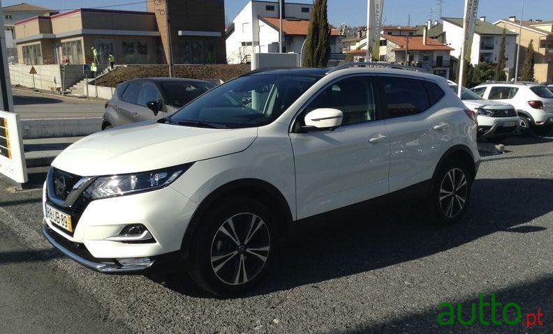 2017' Nissan Qashqai N-Connecta photo #3