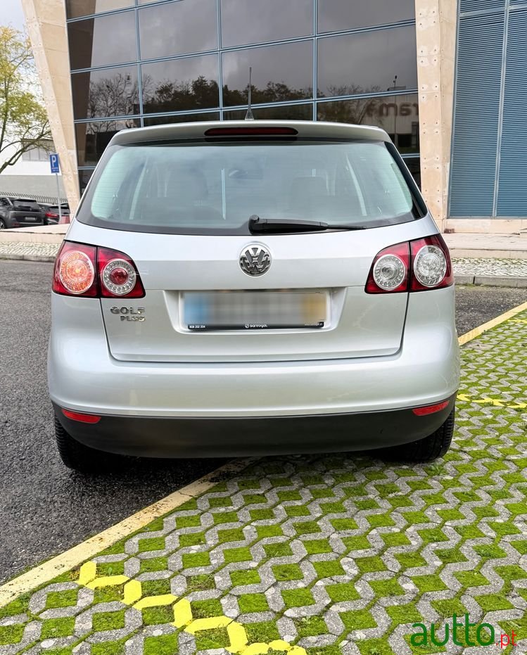 2008' Volkswagen Golf Plus photo #4