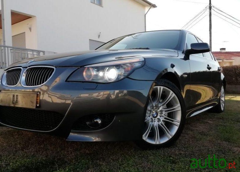 2009' BMW 520 D Packm photo #3