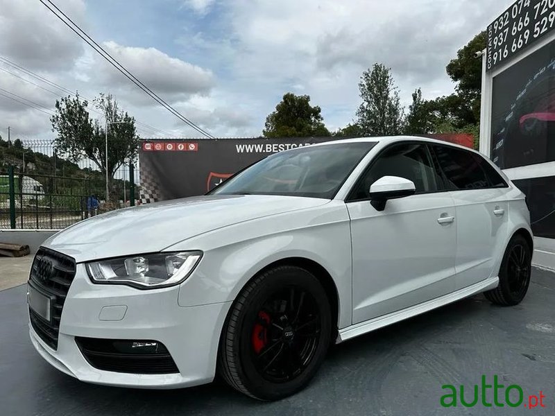 2015' Audi A3 Sportback photo #3