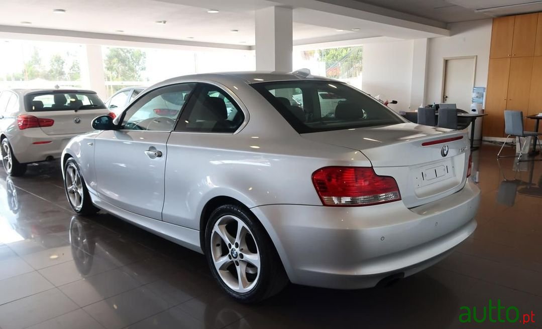 2007' BMW 123 photo #6