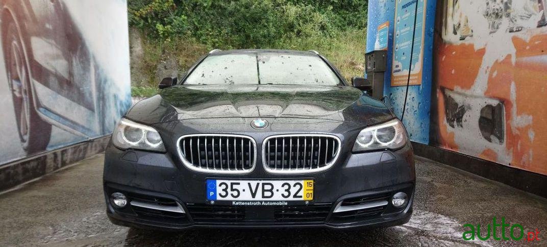 2015' BMW 520 photo #1