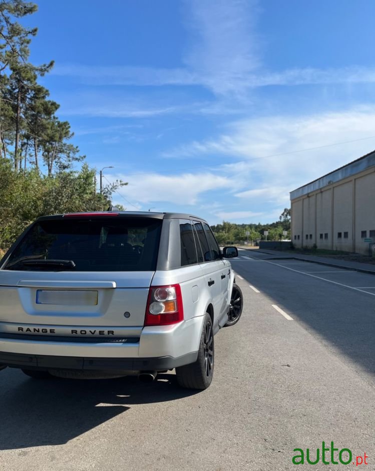 2009' Land Rover Range Rover Sport photo #4