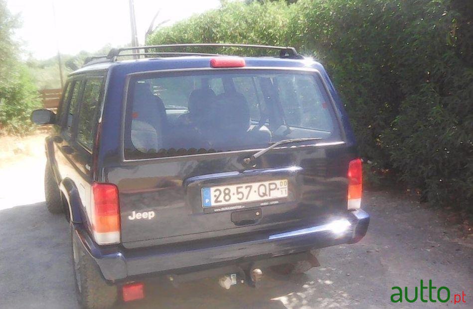 2000' Jeep Cherokee Xj Classic photo #1