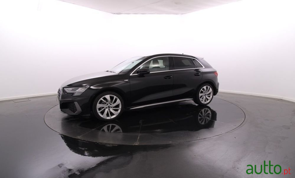 2023' Audi A3 Sportback photo #2