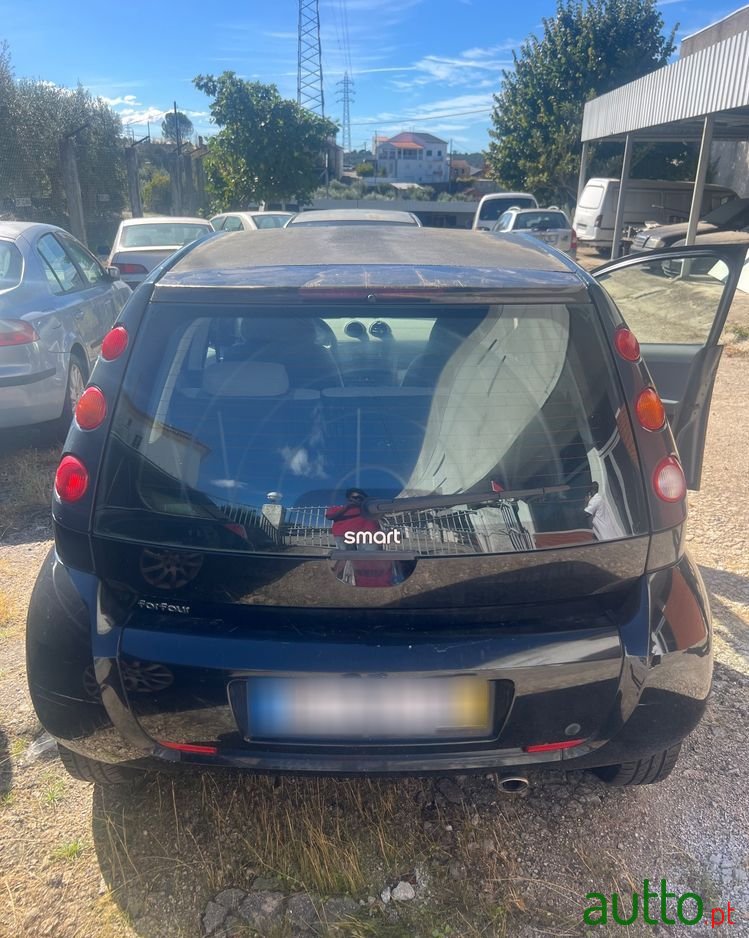 2005' Smart Forfour Pure 64 photo #3