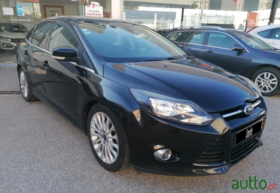 2012' Ford Focus photo #4