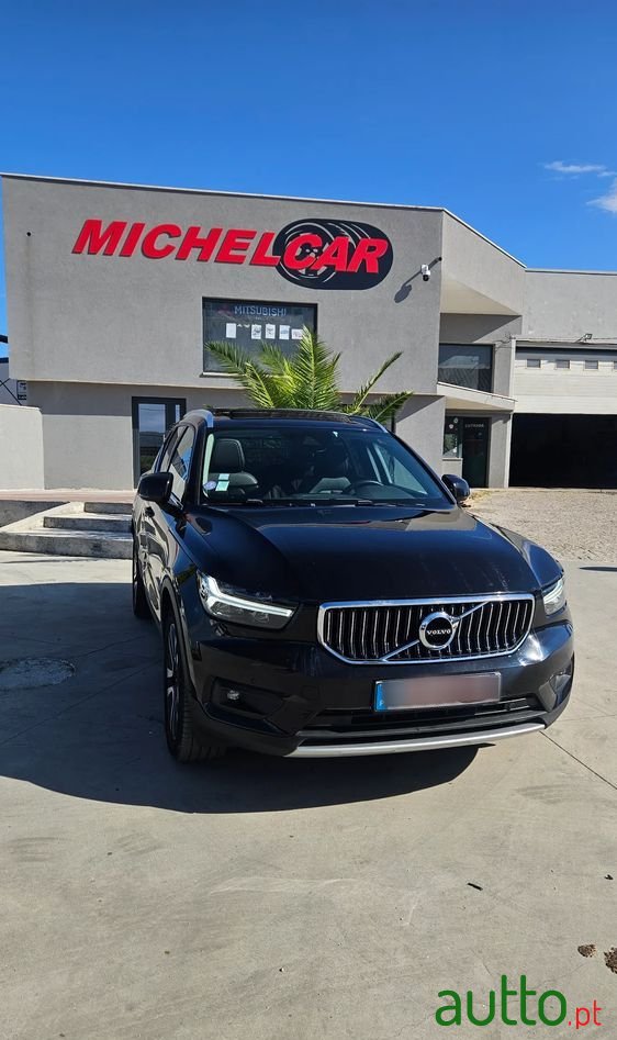 2020' Volvo Xc 40 photo #1