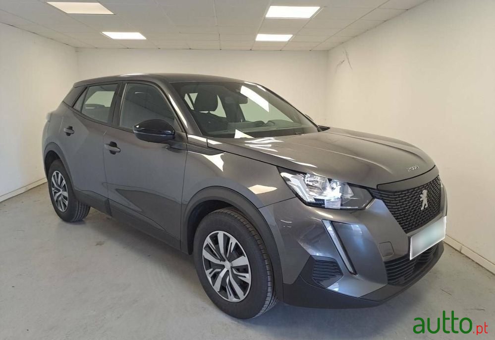 2023' Peugeot 2008 photo #3