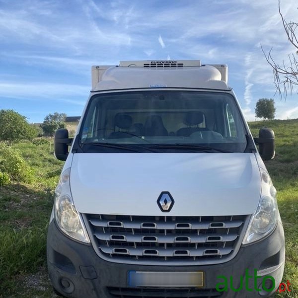 2014' Renault Master III photo #1