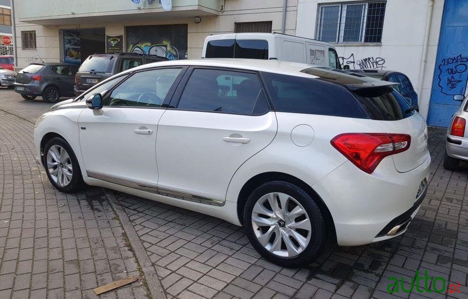 2014' Citroen DS5 photo #4