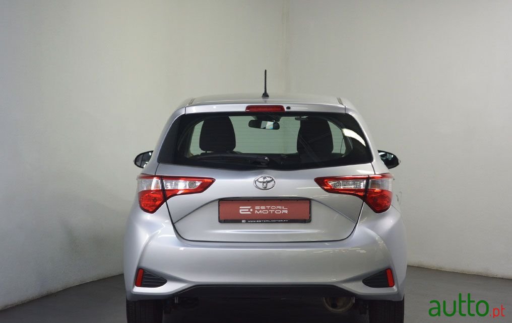 2019' Toyota Yaris photo #4