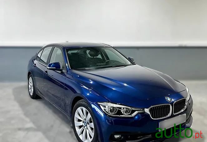 2018' BMW 330 photo #3