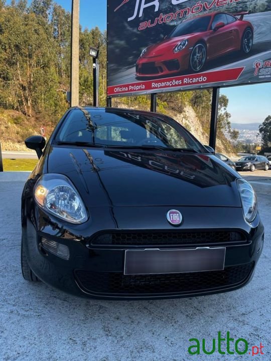 2014' Fiat Grande Punto photo #4