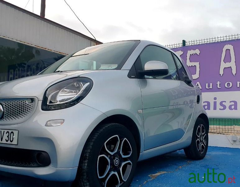 2018' Smart Fortwo photo #3